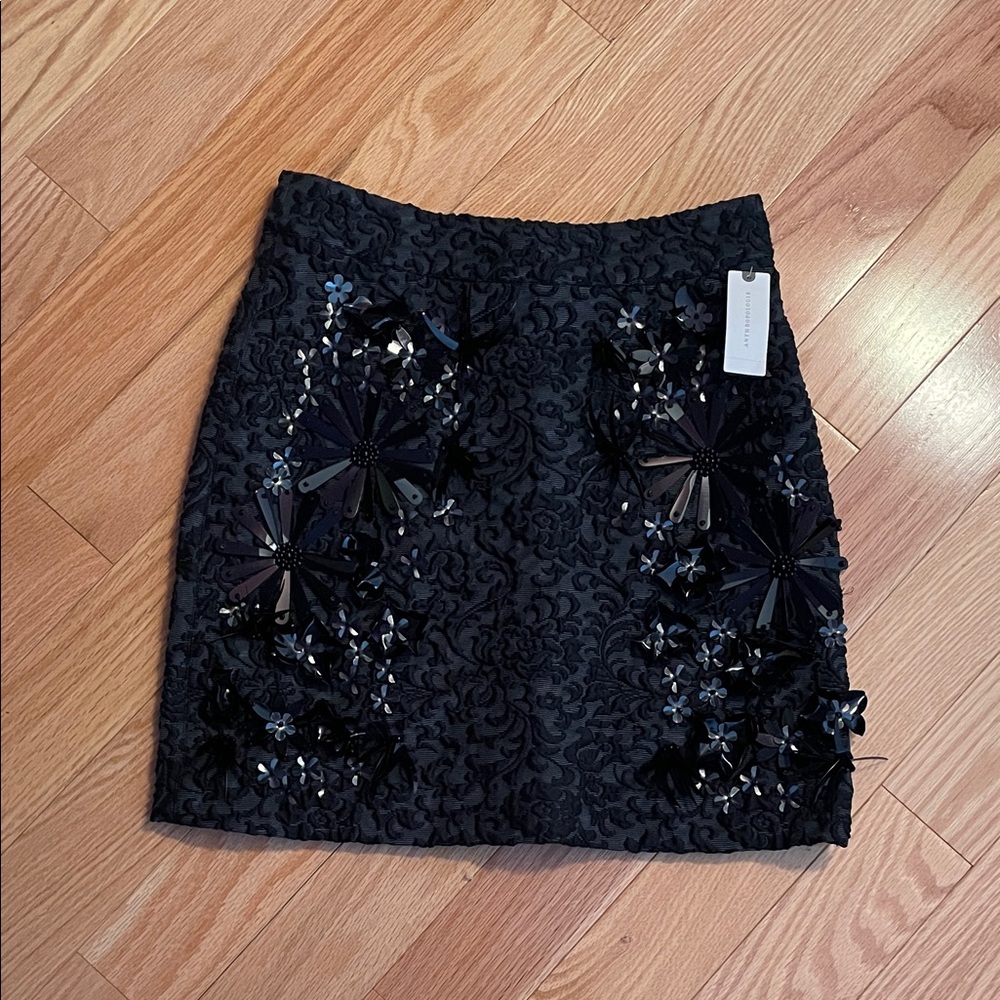 Anthropologie Black Appliquéd Skirt Size 2 New With Tags